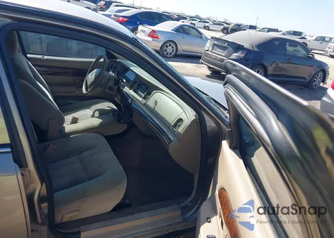 2004 Mercury Grand Marquis Gs z USA, uszkodzony, nr VIN 2MEFM74W04X689632